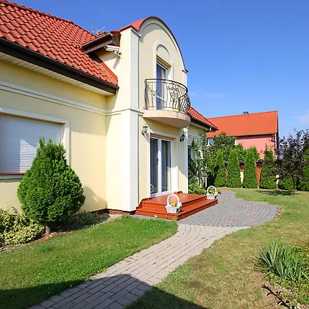 Apartment Apartamenty Dorotowo Dorotowo